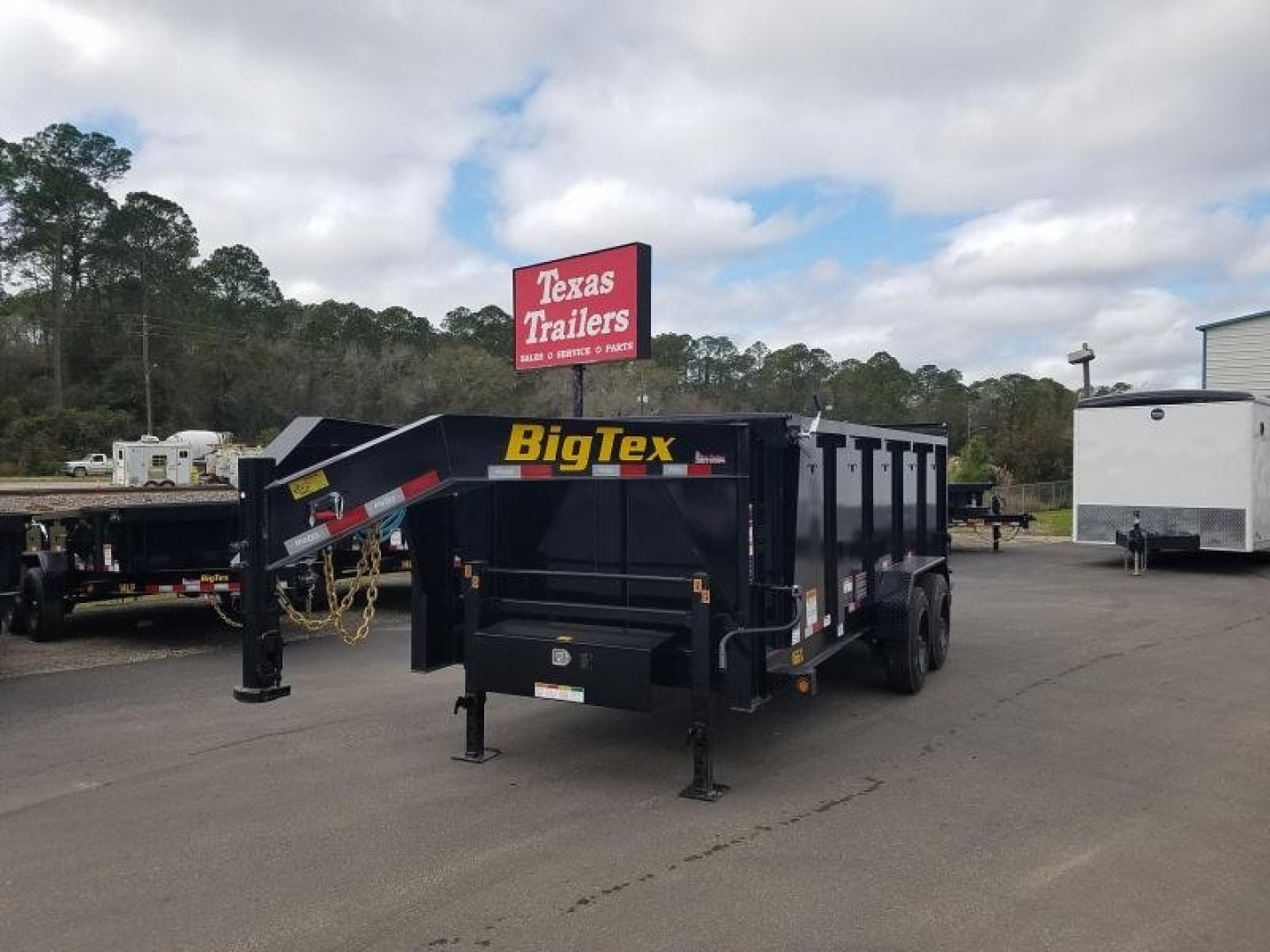 New 16GX-16BK-P4 BIG TEX 7' X 16' DUMP TRAILER W/ 4' SIDES
