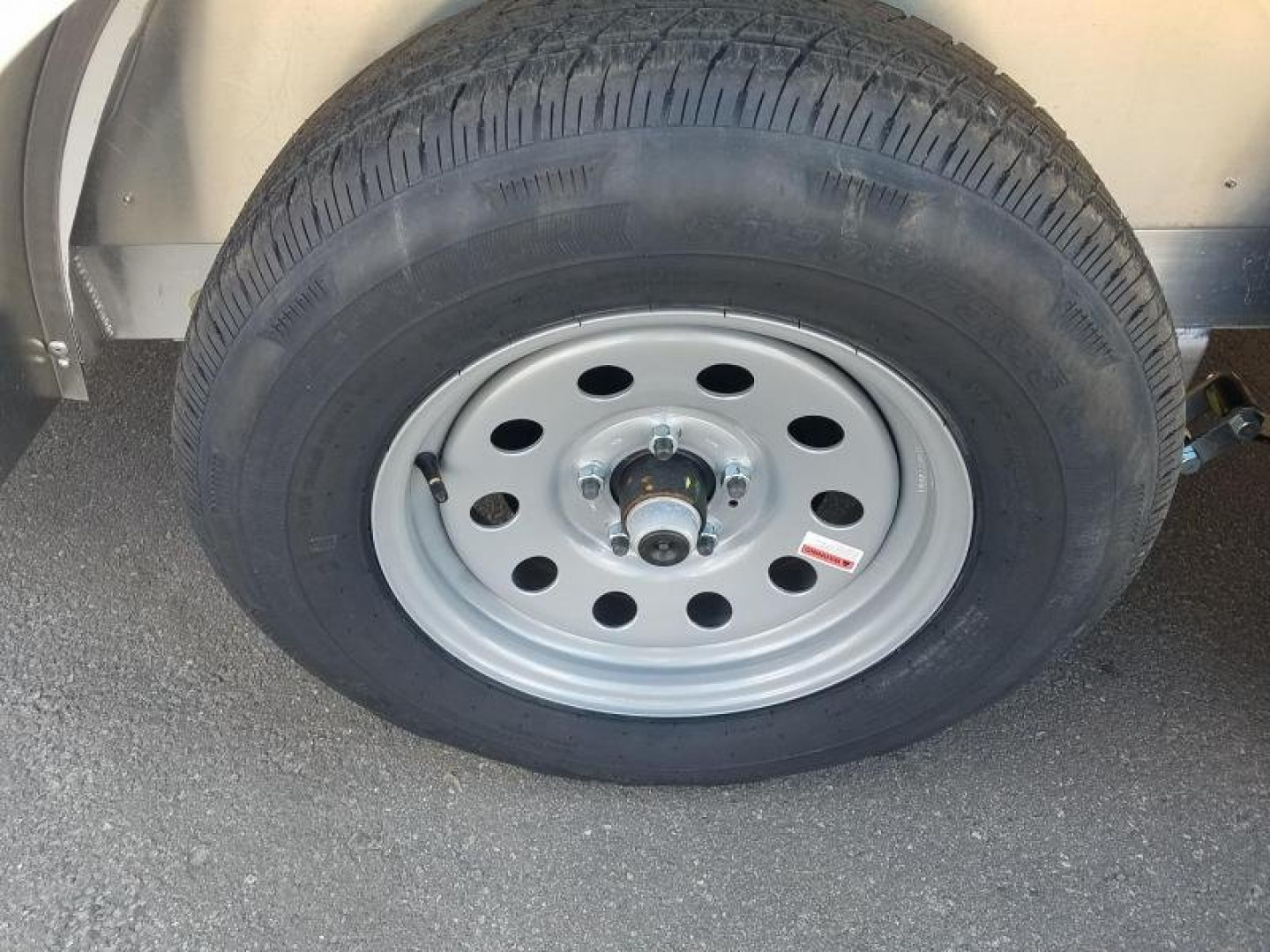 New EZEC7X16- IF E-Z HAULER 7' X 16' ALL ALUMINUM FRAME ENCLOSED CARGO TRAILER W/ REAR RAMP DOOR & SIDE DOOR