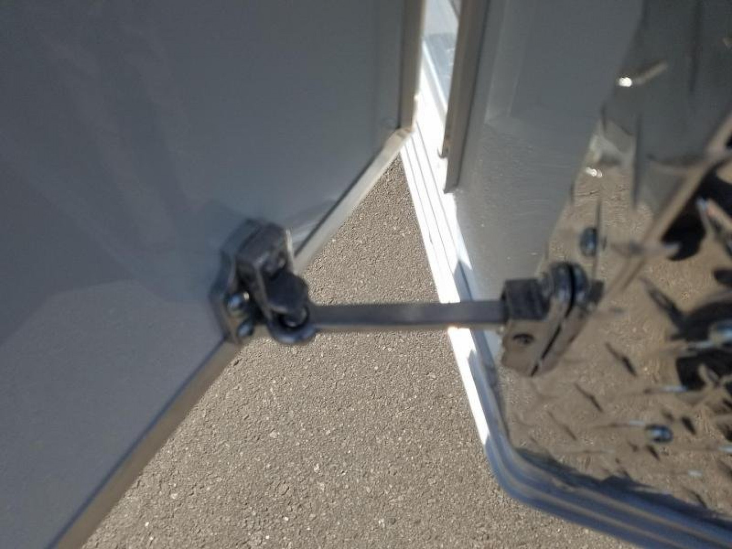 New EZEC7X16- IF E-Z HAULER 7' X 16' ALL ALUMINUM FRAME ENCLOSED CARGO TRAILER W/ REAR RAMP DOOR & SIDE DOOR