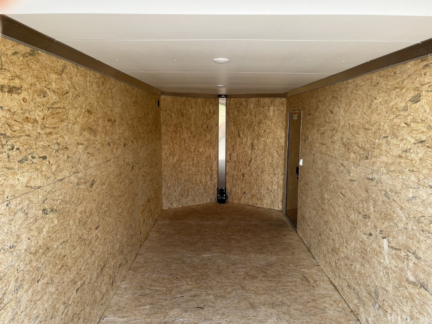 New EZEC7X16- IF E-Z HAULER 7' X 16' ALL ALUMINUM FRAME ENCLOSED CARGO TRAILER W/ REAR RAMP DOOR & SIDE DOOR