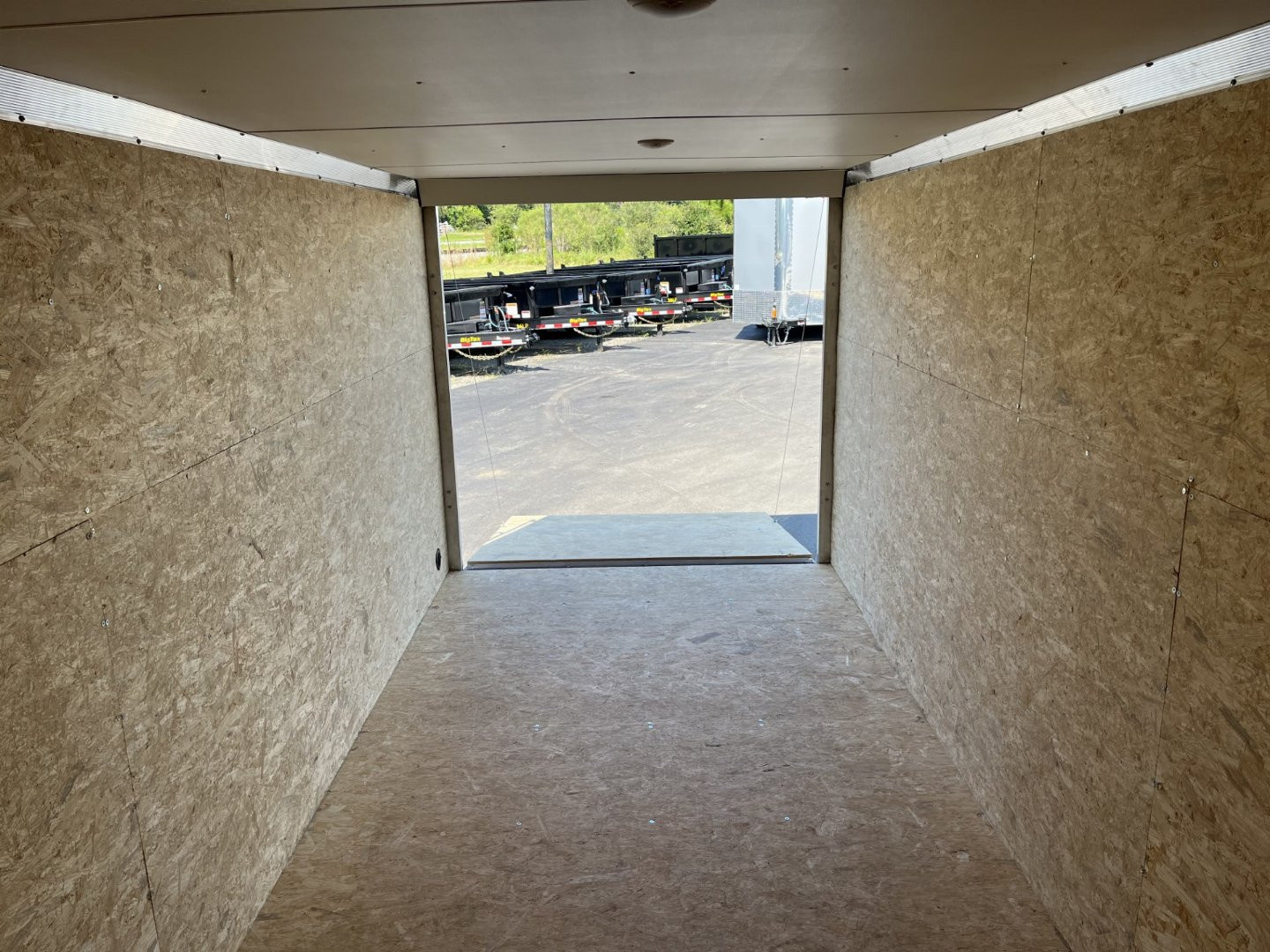 New EZEC7X16- IF E-Z HAULER 7' X 16' ALL ALUMINUM FRAME ENCLOSED CARGO TRAILER W/ REAR RAMP DOOR & SIDE DOOR