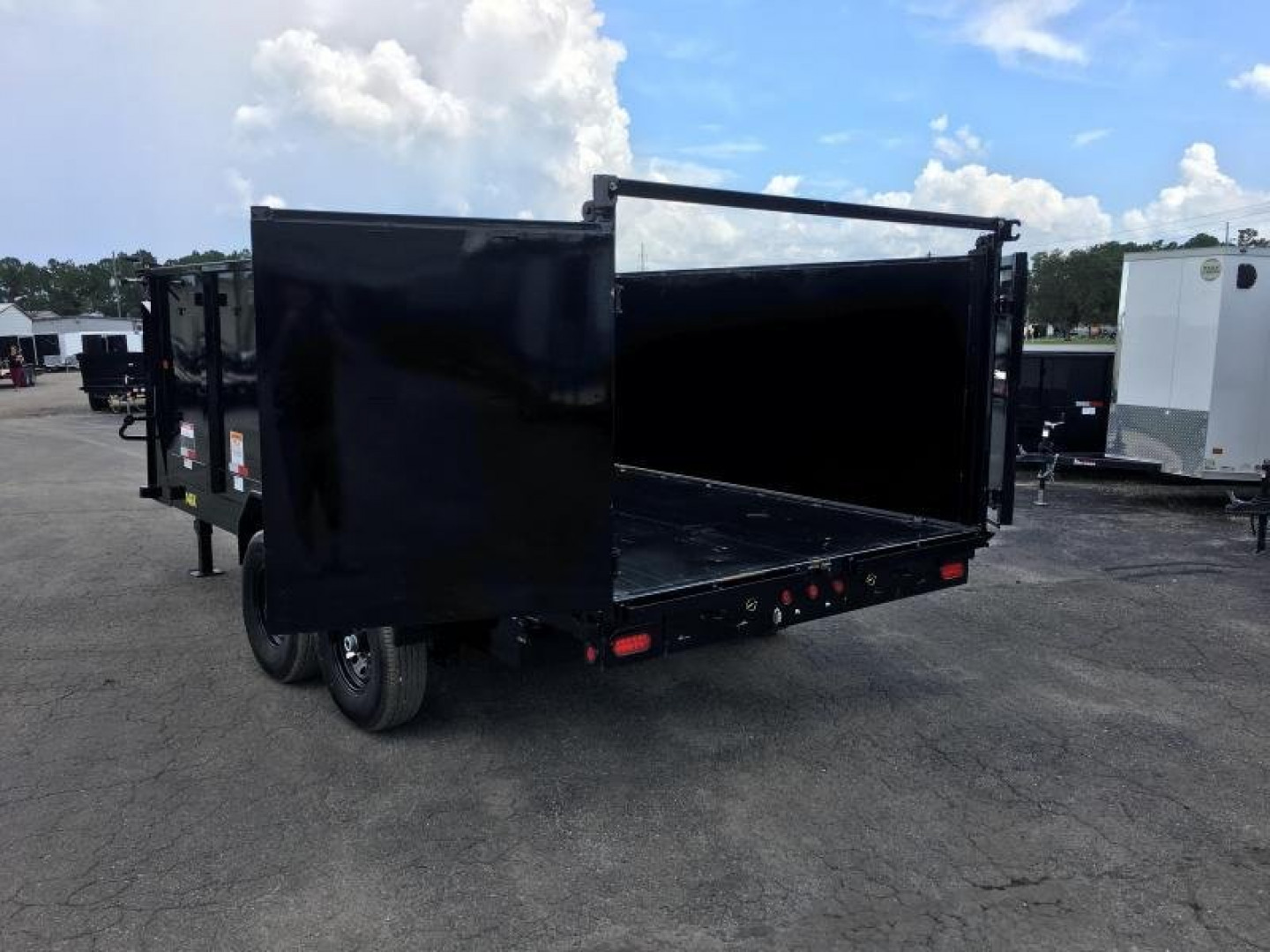 New 14GX-14BK-P4 BIG TEX 7' X 14' DUMP TRAILER W/ 4' SIDES