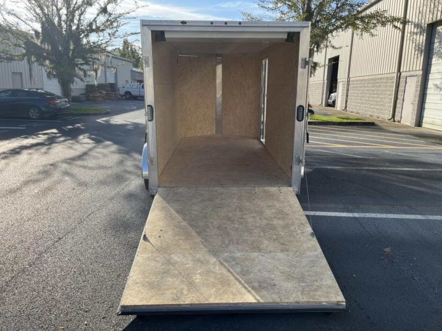 New EZEC6X12 SA-IF E-ZHAULER 6' X 12' ALL ALUMINUM FRAME ENCLOSED CARGO TRAILER W/ REAR RAMP DOOR & SIDE DOOR