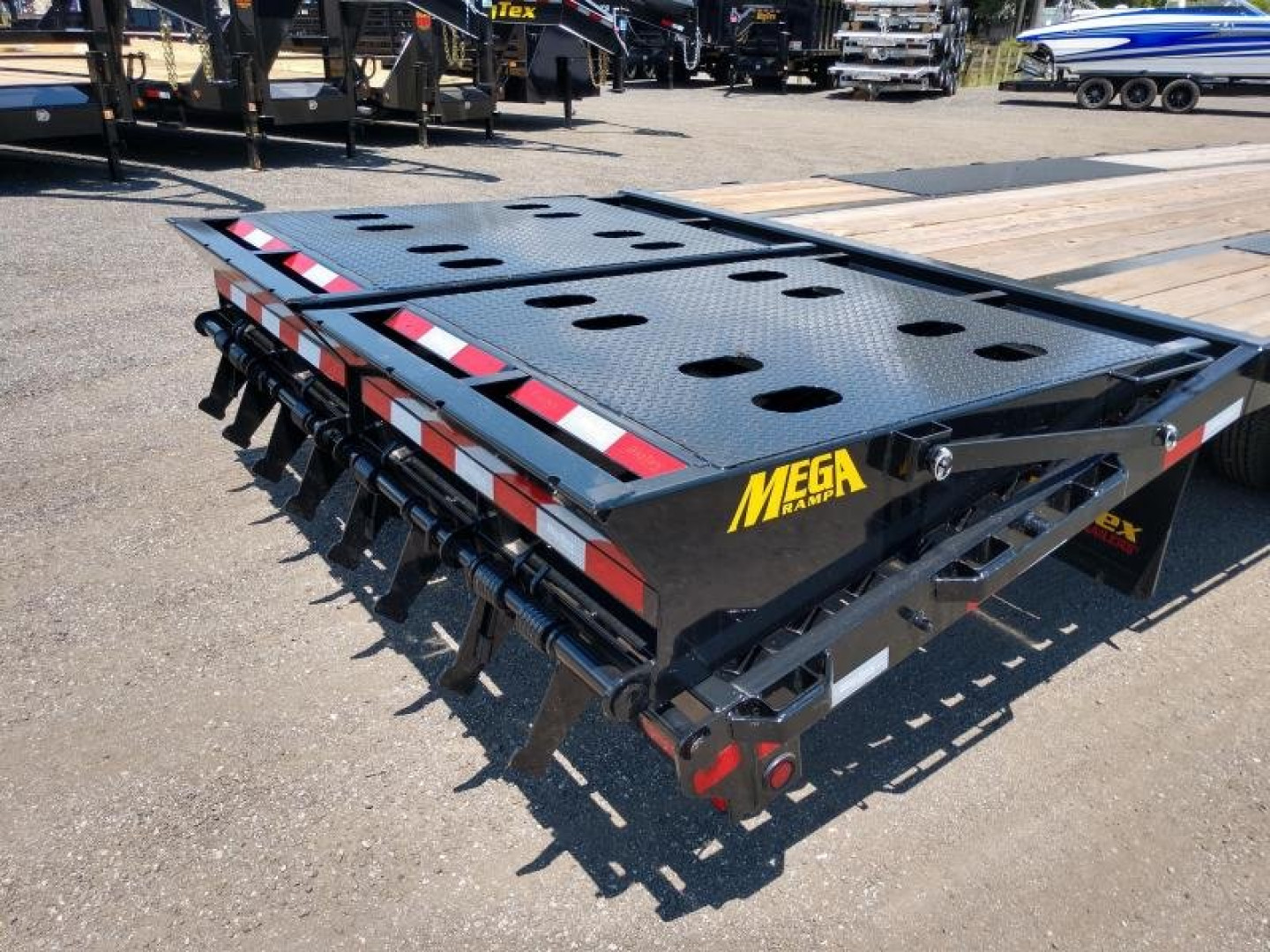 New 22PH-25BK+5MR BIG TEX 8.5' X 30' FLATBED TRAILER