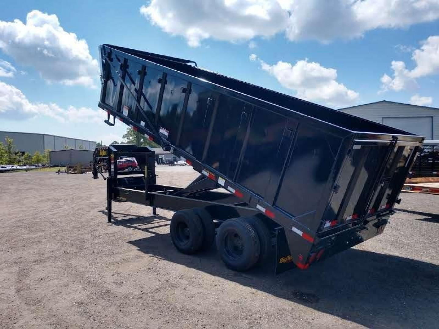 New 25DU-20BK8SIR BIG TEX 8' X 20' DUAL TANDEM GOOSENECK DUMP TRAILER W/ ROLLER ARM TARP ASSEMBLY