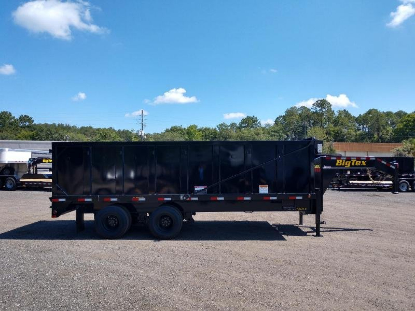 New 25DU-20BK8SIR BIG TEX 8' X 20' DUAL TANDEM GOOSENECK DUMP TRAILER W/ ROLLER ARM TARP ASSEMBLY