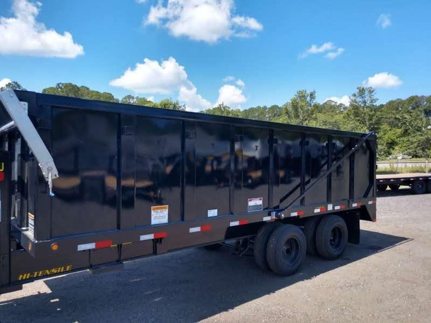 New 25DU-20BK8SIR BIG TEX 8' X 20' DUAL TANDEM GOOSENECK DUMP TRAILER W/ ROLLER ARM TARP ASSEMBLY
