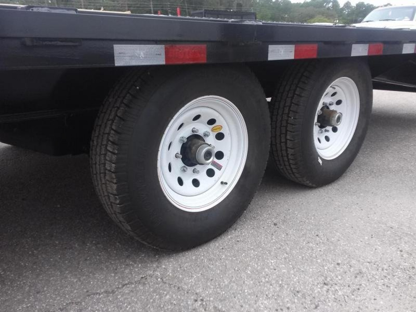 New 14GN-30D5A-MRBK BIG TEX 8.5' X 30' FLATBED TRAILER