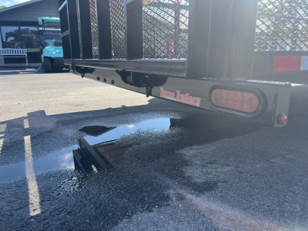 New LM61810 TEXAS TRAILERS 6'10" X 18' LAWN MAINTENANCE TRAILER