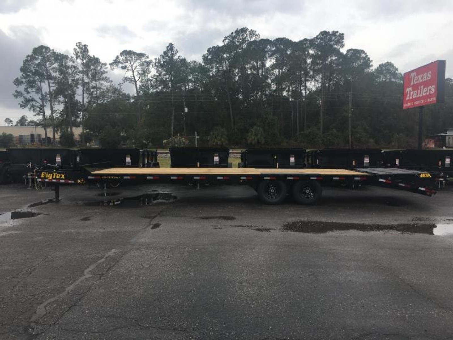 New 14PH-25BK+5MR BIG TEX 8.5' X 30' FLATBED TRAILER W/ MEGA RAMPS