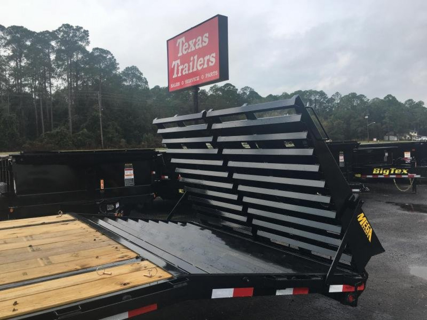 New 14PH-25BK+5MR BIG TEX 8.5' X 30' FLATBED TRAILER W/ MEGA RAMPS