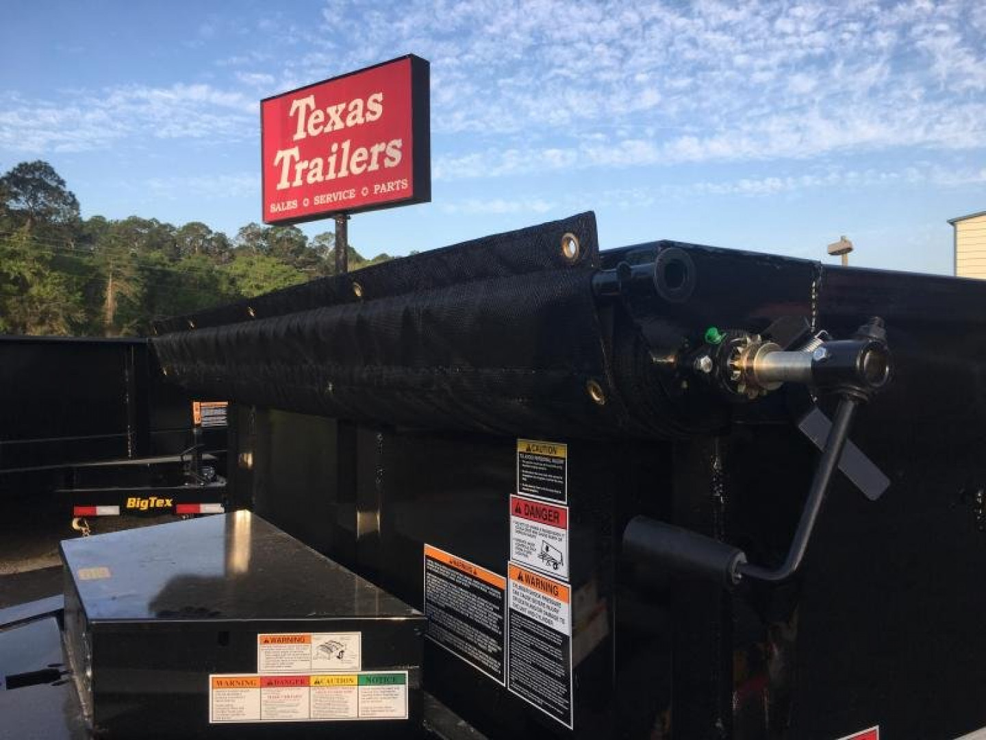 New 14LP-14 BIG TEX 7' X 14' DUMP TRAILER W/ TARP & COMBO REAR GATE W/ 6' SLIDE IN RAMPS