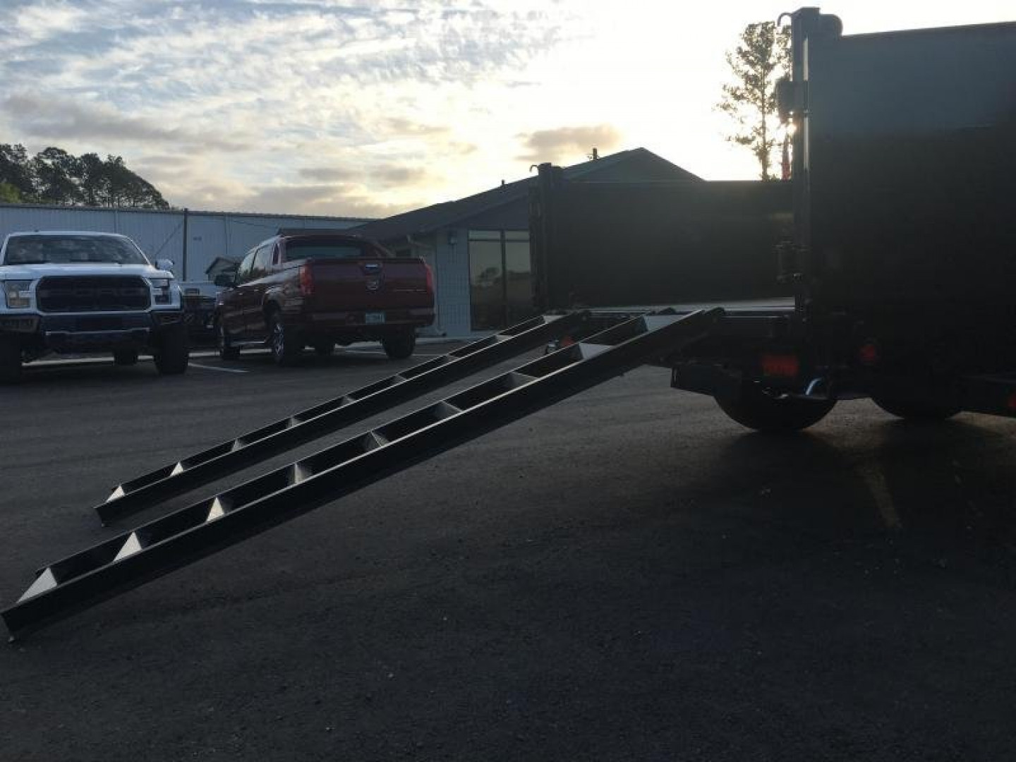 New 14LP-14 BIG TEX 7' X 14' DUMP TRAILER W/ TARP & COMBO REAR GATE W/ 6' SLIDE IN RAMPS