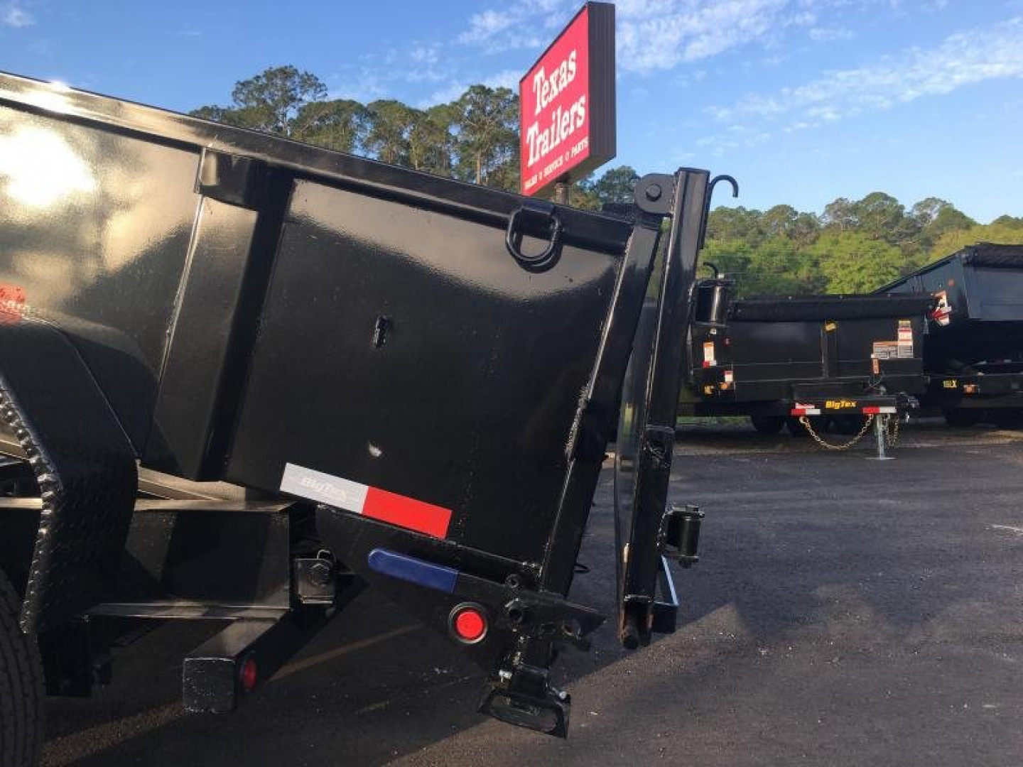 New 14LP-14 BIG TEX 7' X 14' DUMP TRAILER W/ TARP & COMBO REAR GATE W/ 6' SLIDE IN RAMPS