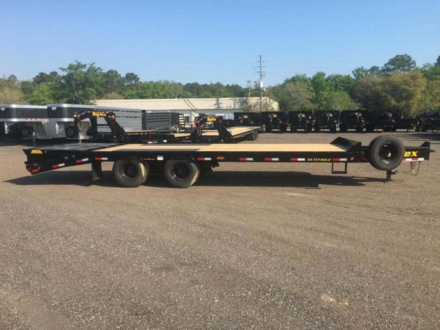 New 25PH-20BK+5MR BIG TEX 8.5' X 25' FLATBED TRAILER W/ MEGA RAMPS & UPGRADED TIRES