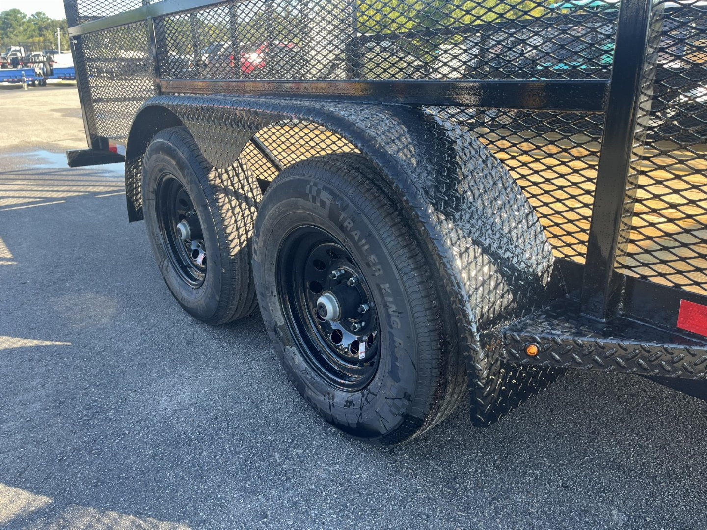 New LM61810U TEXAS TRAILERS 6'10" X 18' LAWN MAINTENANCE TRAILER W/ CUSTOM OPTIONS