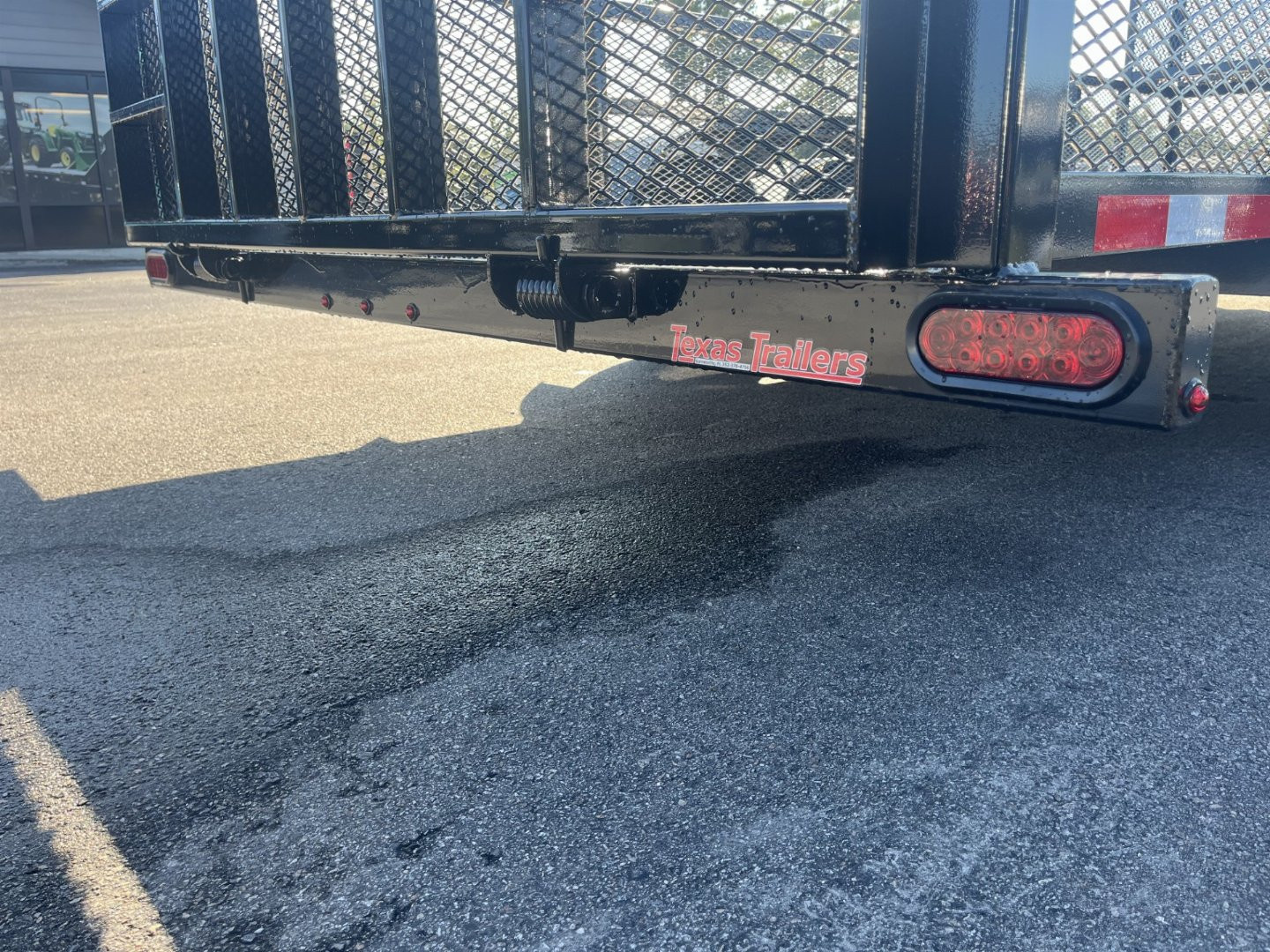 New LM61810U TEXAS TRAILERS 6'10" X 18' LAWN MAINTENANCE TRAILER W/ CUSTOM OPTIONS