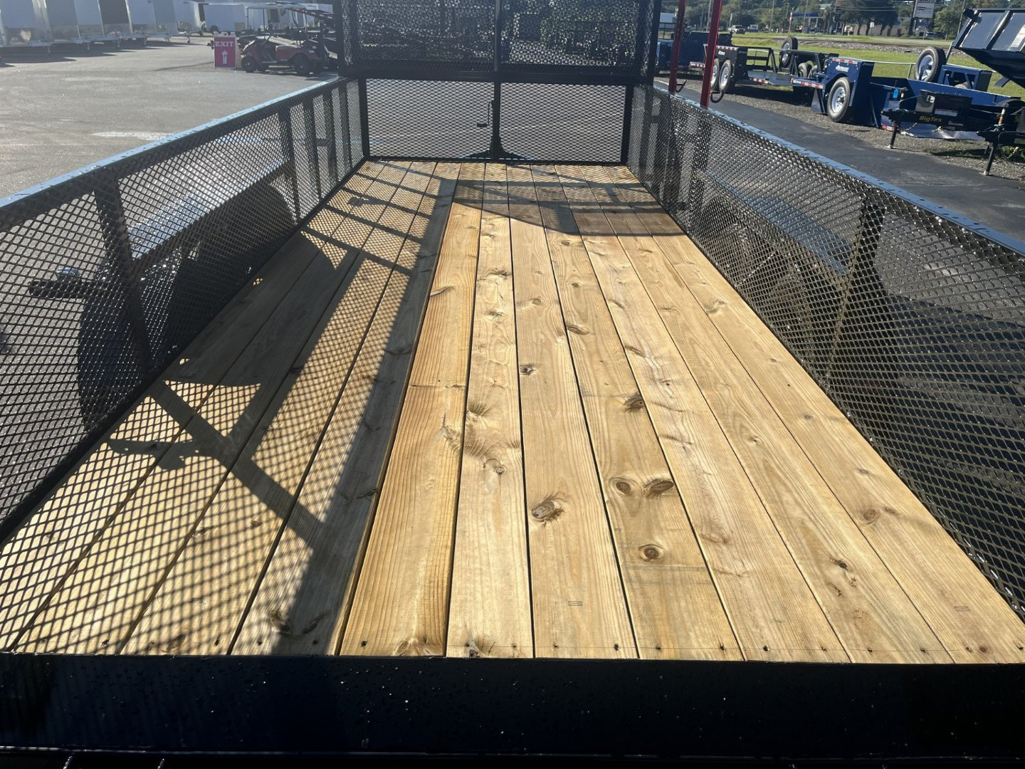 New LM61810U TEXAS TRAILERS 6'10" X 18' LAWN MAINTENANCE TRAILER W/ CUSTOM OPTIONS