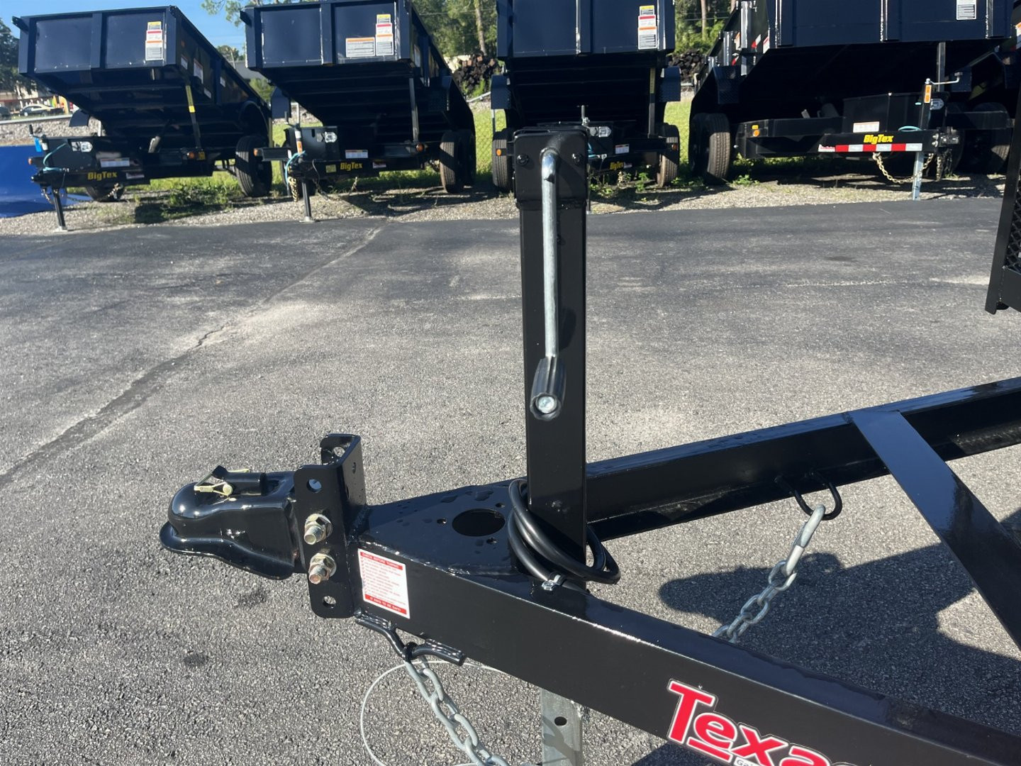 New LM61810U TEXAS TRAILERS 6'10" X 18' LAWN MAINTENANCE TRAILER W/ CUSTOM OPTIONS