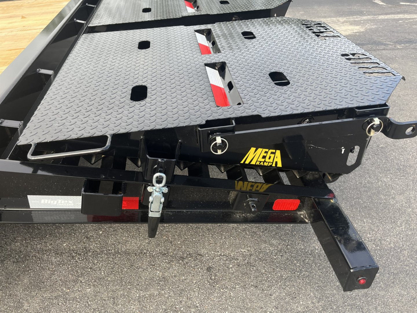 New 16EH-20D3A-MRBK BIG TEX 7' X 20' EQUIPMENT TRAILER