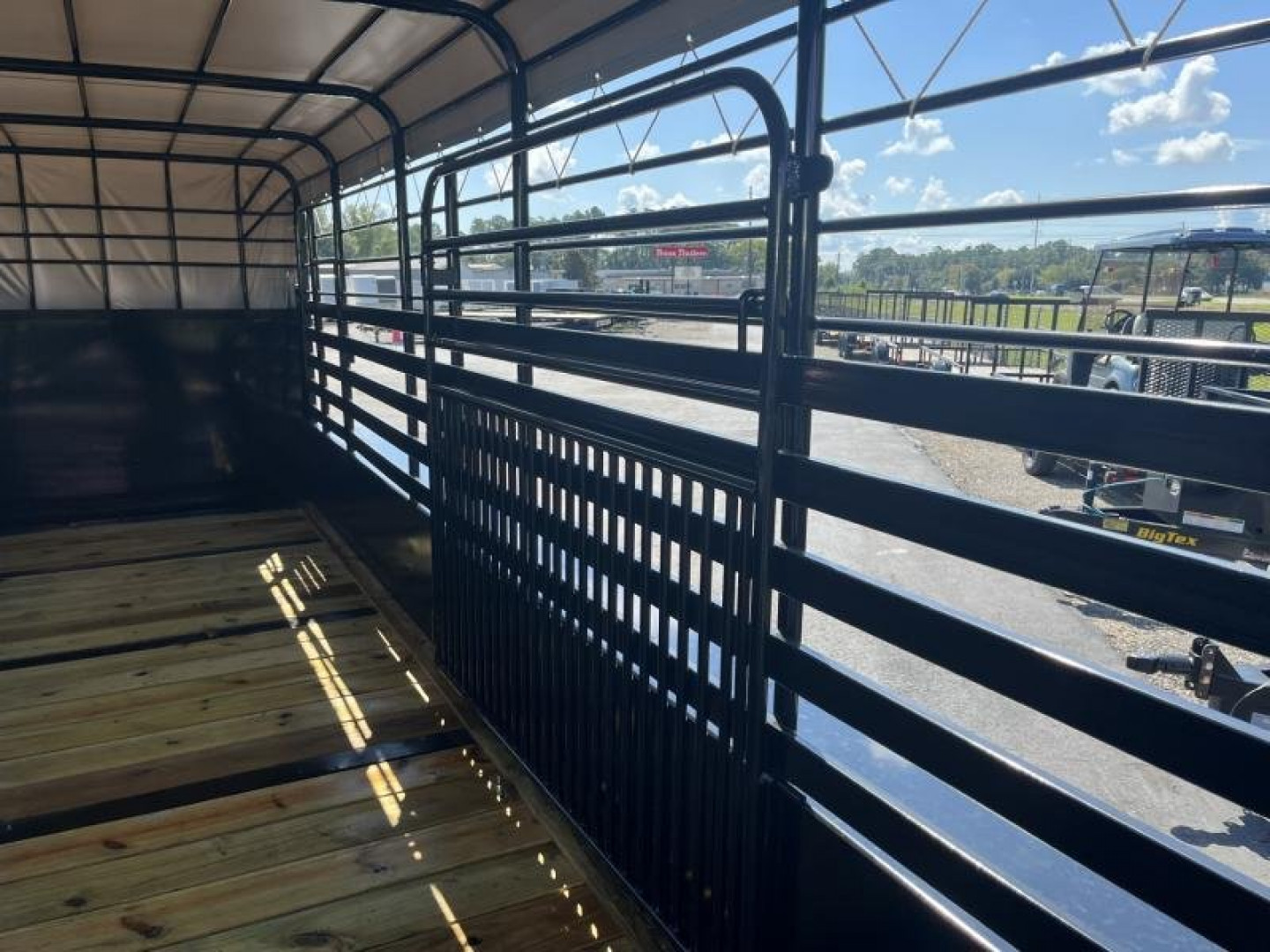 New ST2012G TEXAS TRAILERS 20' GOOSENECK STOCK TRAILER