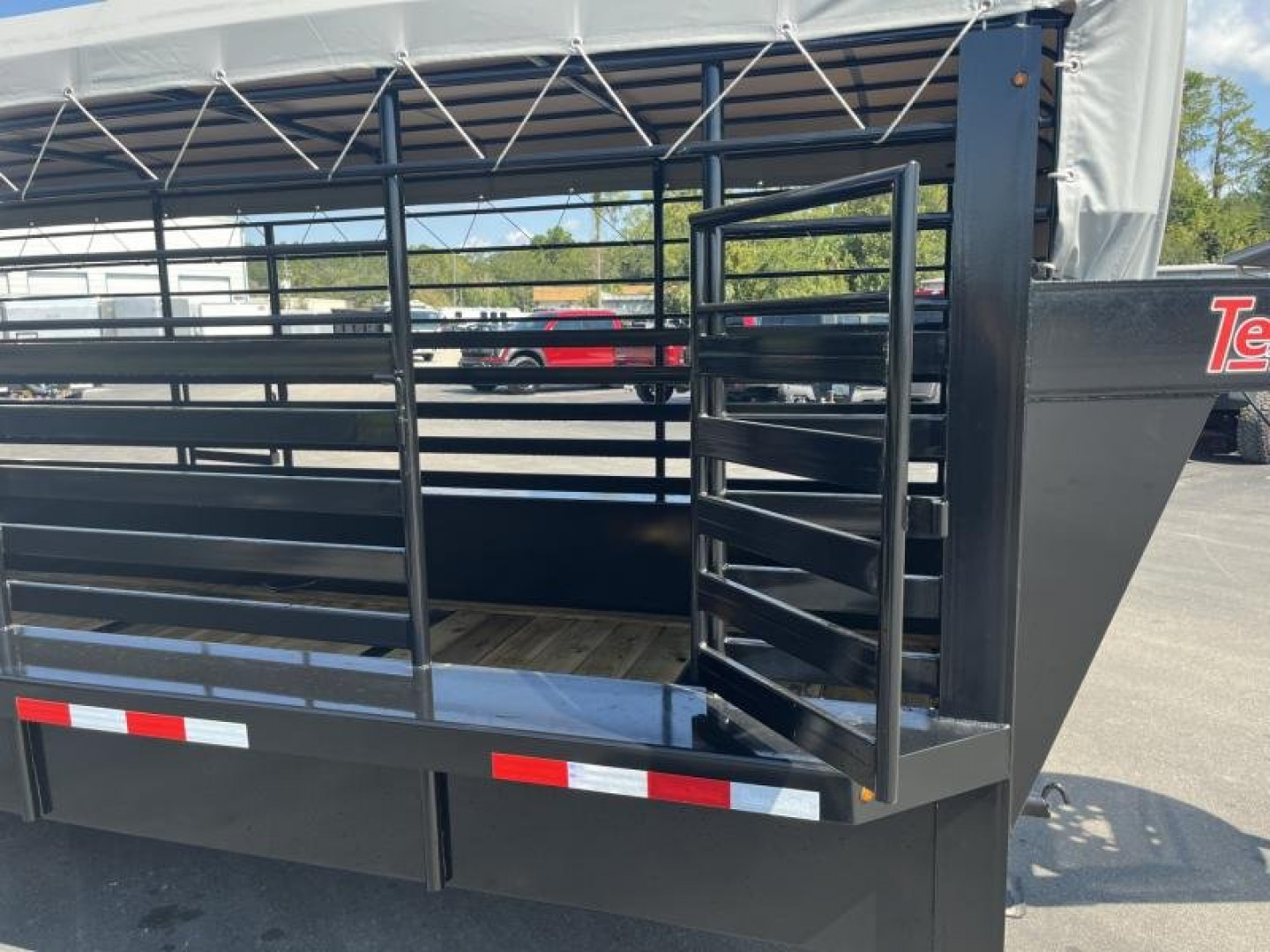 New ST2012G TEXAS TRAILERS 20' GOOSENECK STOCK TRAILER