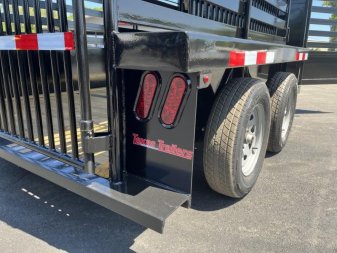 New ST1270G TEXAS TRAILERS 12' GOOSENECK STOCK TRAILER