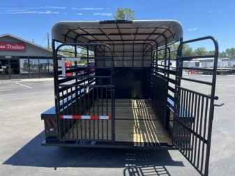 New ST1270G TEXAS TRAILERS 12' GOOSENECK STOCK TRAILER