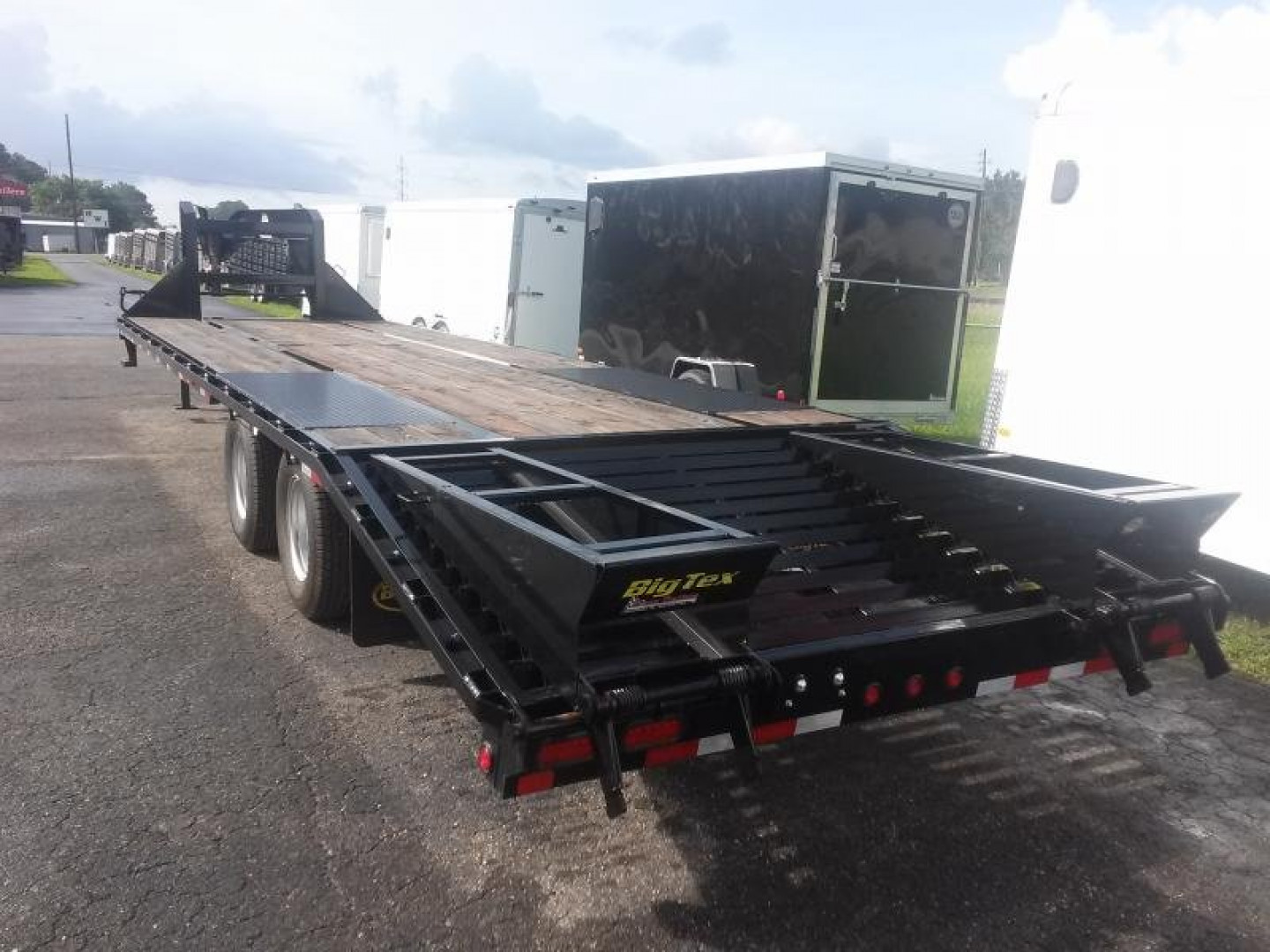 New 22GN-25D5A-FRBK BIG TEX 8.5' X 25' GOOSENECK DUAL TANDEM FLATBED W/ 5' FOLD UP RAMPS & FREE SPARE TIRE