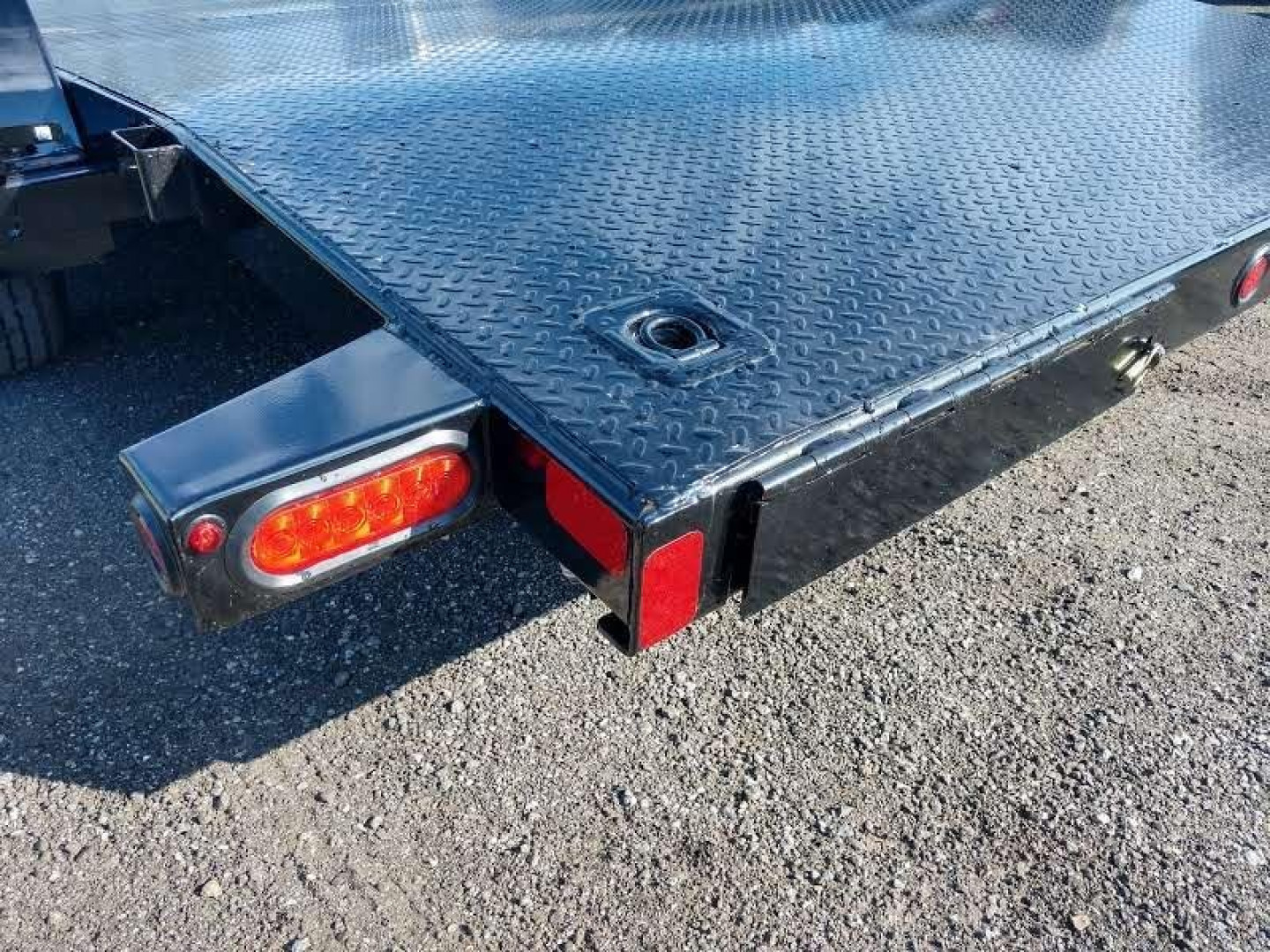 New 70DM-18BK BIG TEX 7' X 18' STEEL DECK CAR HAULER