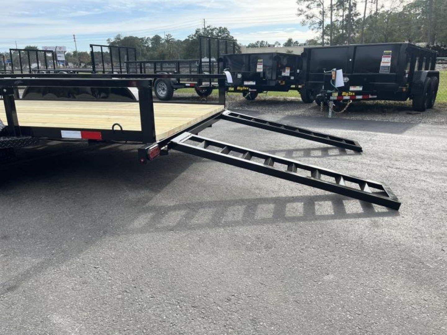 New UT61670-SUR TEXAS TRAILERS 6'10" X 16' UTILITY TRAILER W/ 5' SLIDE UNDER RAMPS