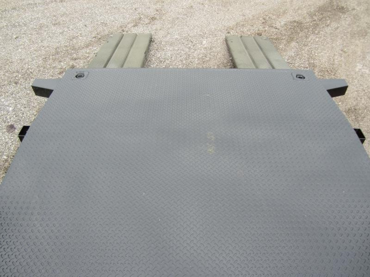 New 70DM-20BK BIG TEX 7' X 20' STEEL DECK CAR HAULER