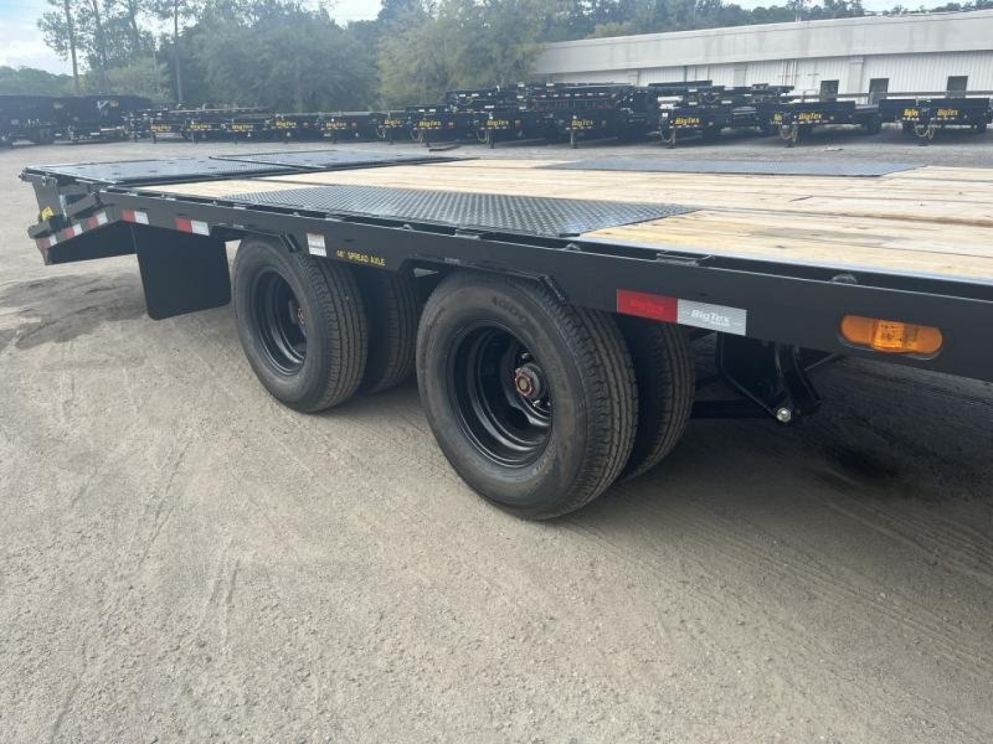 New 22GN-35D5A-MRBK BIG TEX 8.5' X 35' GOOSENECK DUAL TANDEM FLAT BED W/ MEGA RAMPS & FREE SPARE TIRE