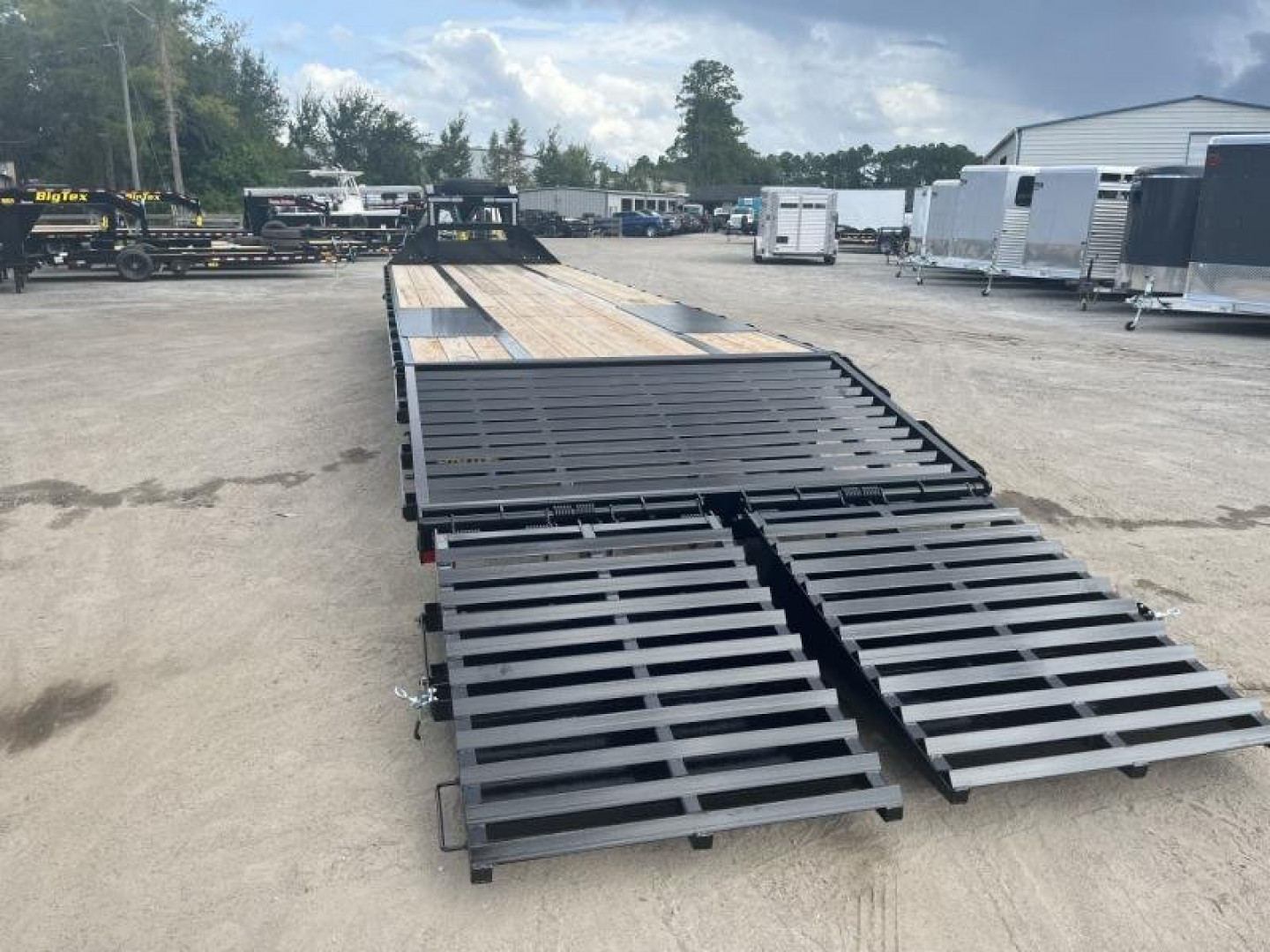 New 22GN-35D5A-MRBK BIG TEX 8.5' X 35' GOOSENECK DUAL TANDEM FLAT BED W/ MEGA RAMPS & FREE SPARE TIRE