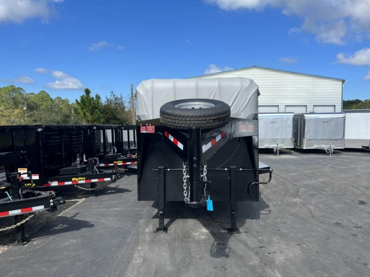 New ST3221G TEXAS TRAILERS 32' GOOSENECK STOCK TRAILER W/ TRIPLE AXLES
