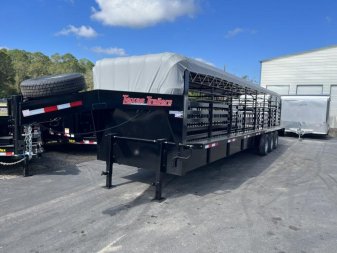 New ST3221G TEXAS TRAILERS 32' GOOSENECK STOCK TRAILER W/ TRIPLE AXLES