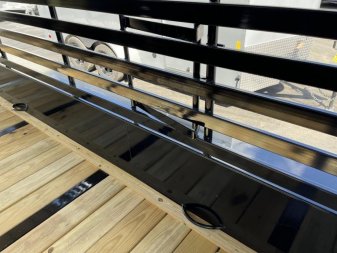 New ST3221G TEXAS TRAILERS 32' GOOSENECK STOCK TRAILER W/ TRIPLE AXLES
