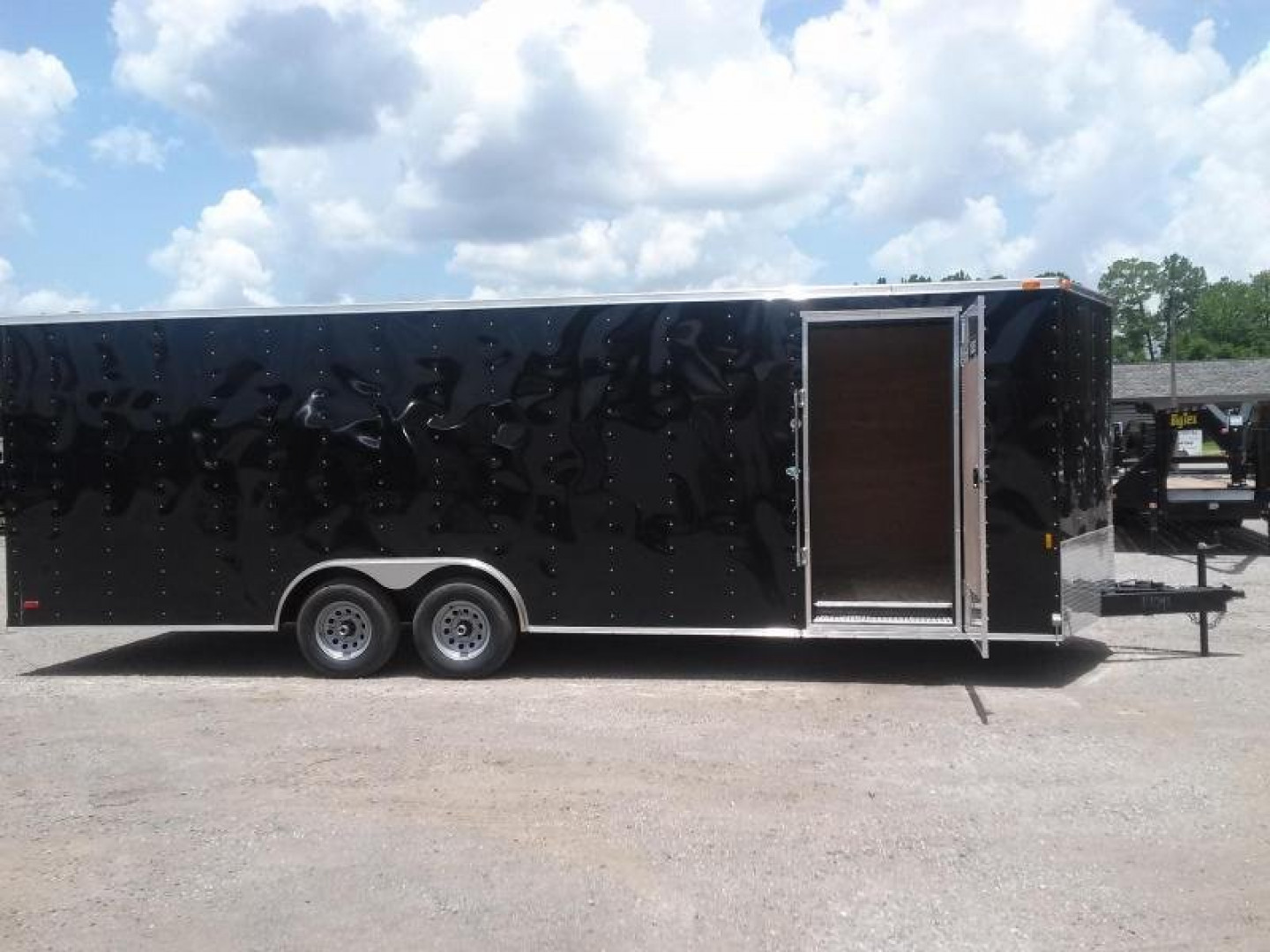 New GANS8524TA3 CARGO MATE 8.5' X 24' ENCLOSED CARGO TRAILER W/ REAR RAMP DOOR & SIDE DOOR