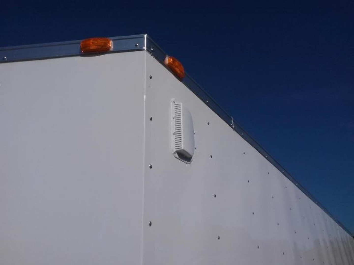 New GANS8520TA2 CARGO MATE 8.5' X 20' ENCLOSED CARGO TRAILER W/ REAR RAMP DOOR & SIDE DOOR