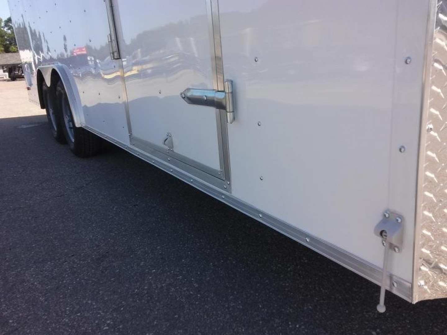New GANS8520TA2 CARGO MATE 8.5' X 20' ENCLOSED CARGO TRAILER W/ REAR RAMP DOOR & SIDE DOOR