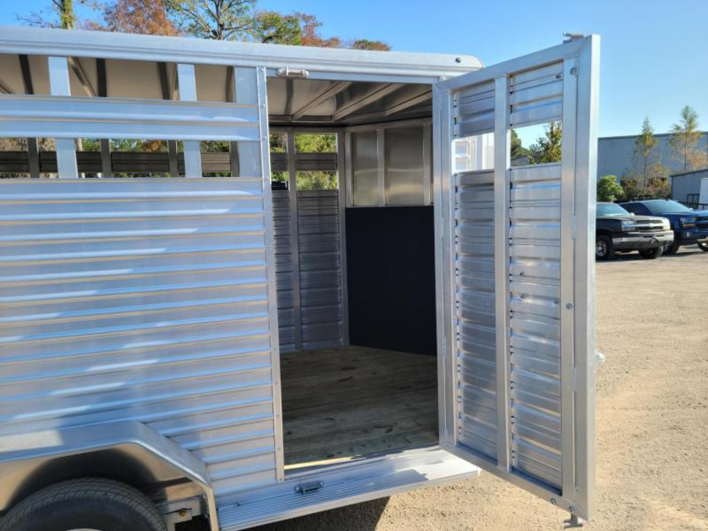 New LIV167LITE FRONTIER 7' X 16' ALUMINUM LIVESTOCK TRAILER