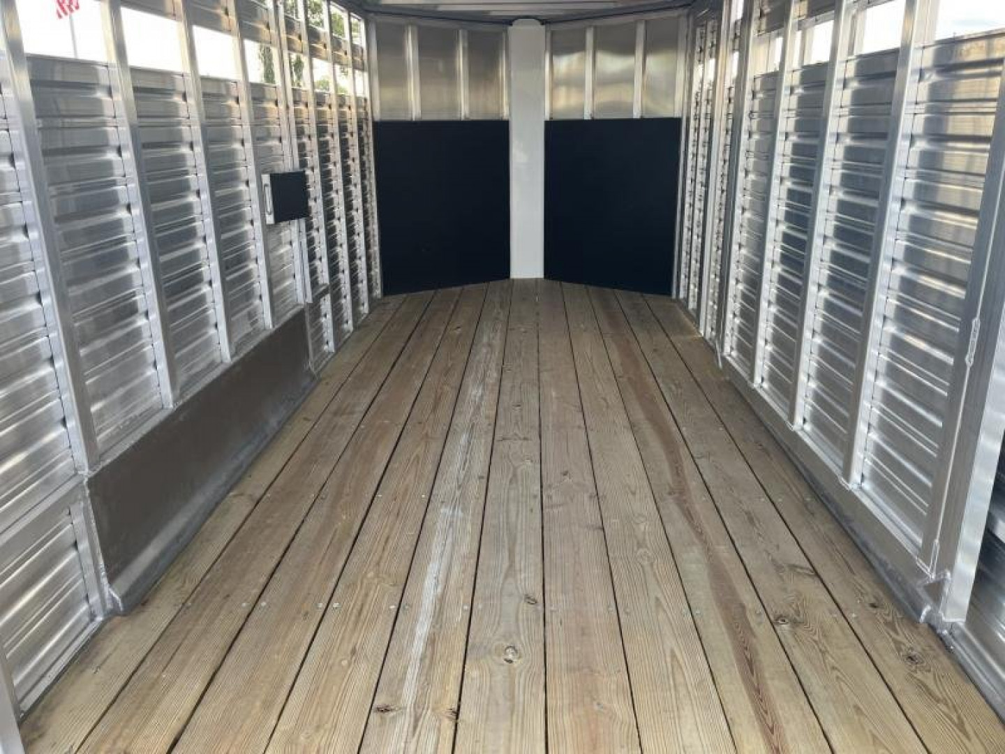 New LIV167LITE FRONTIER 7' X 16' ALUMINUM LIVESTOCK TRAILER