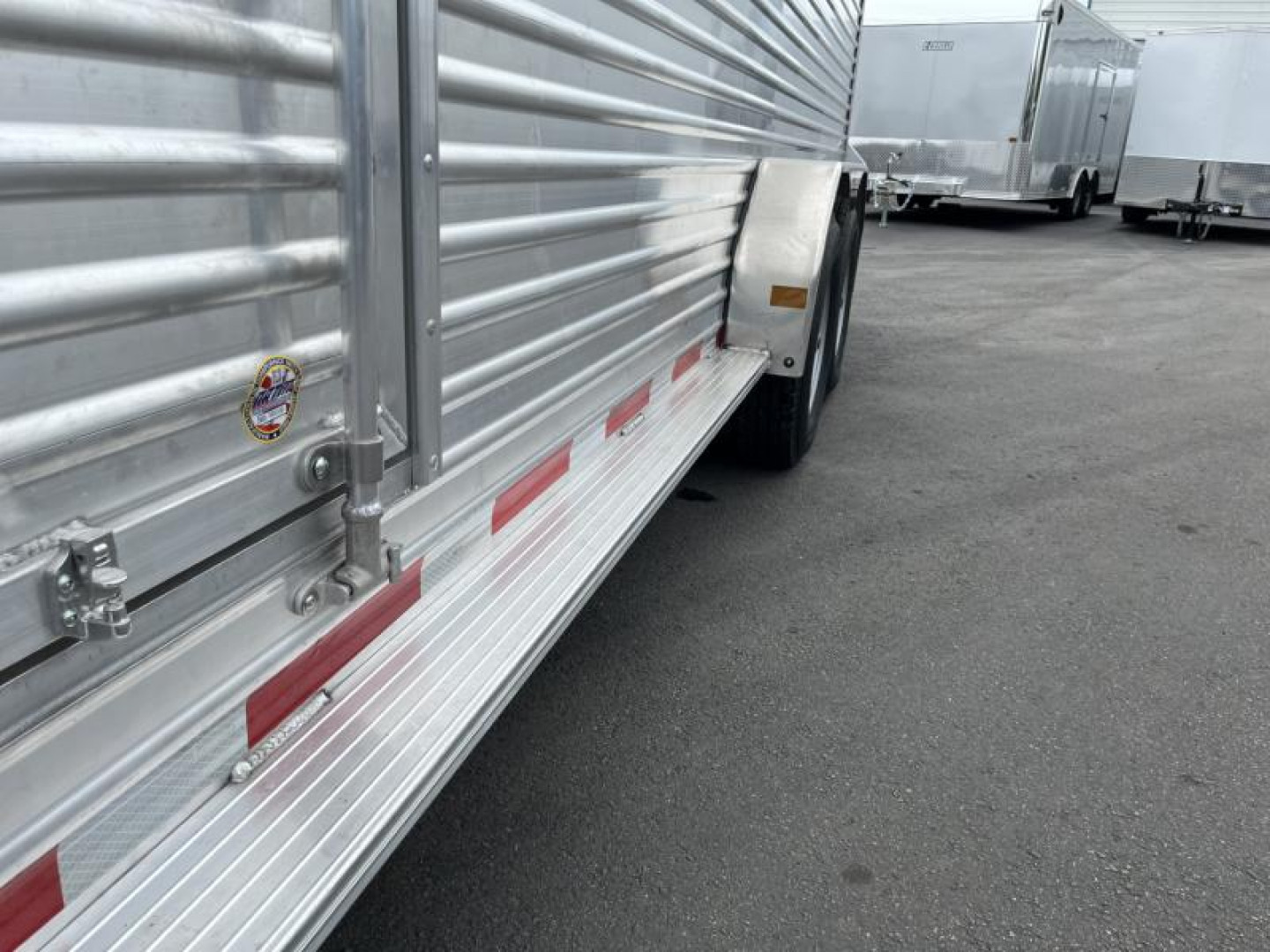 New LIVGN14K20 FRONTIER 7' X 20' ALUMINUM GOOSENECK STOCK TRAILER