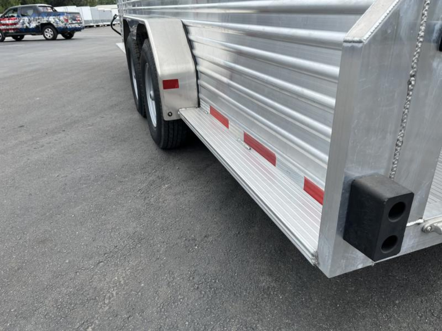 New LIVGN14K20 FRONTIER 7' X 20' ALUMINUM GOOSENECK STOCK TRAILER