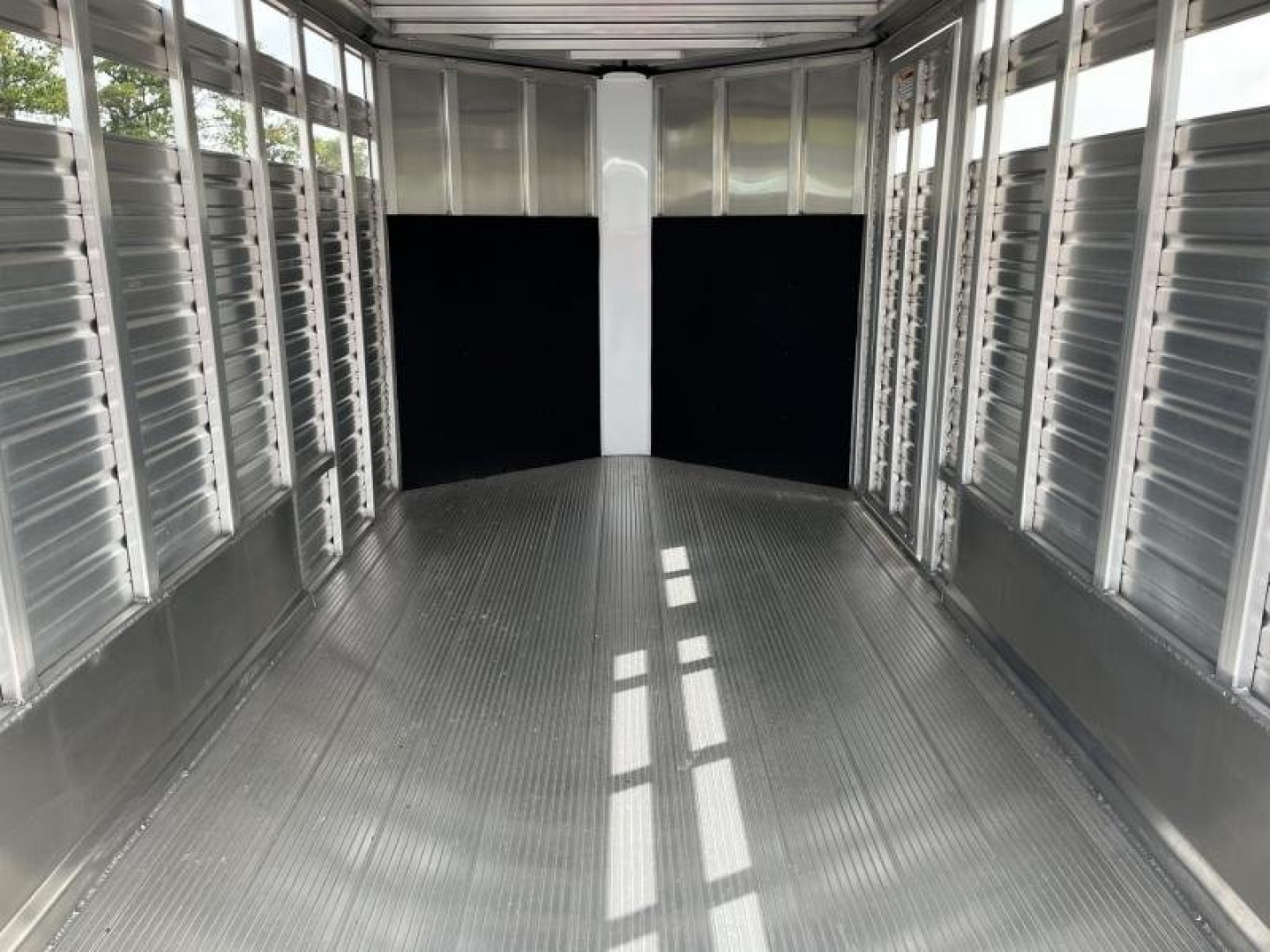 New LIV147 FRONTIER 7' X 14' ALUMINUM LIVESTOCK TRAILER