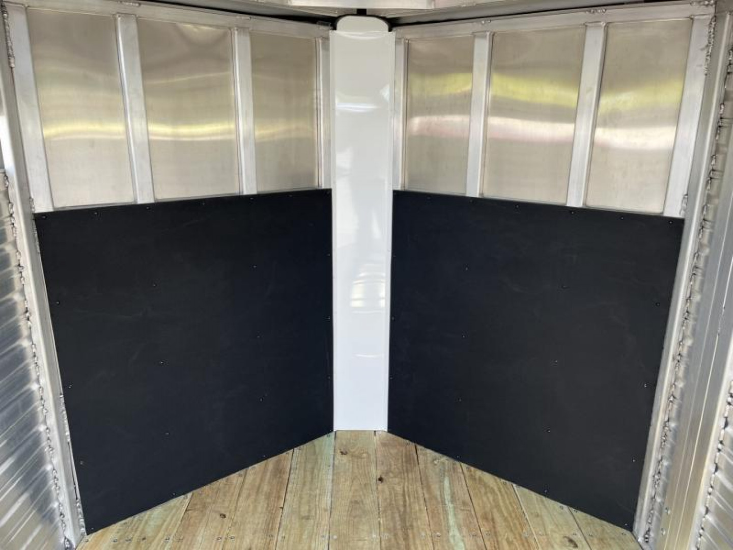 New LIV147LITE FRONTIER 7' X 14' ALUMINUM LIVESTOCK TRAILER