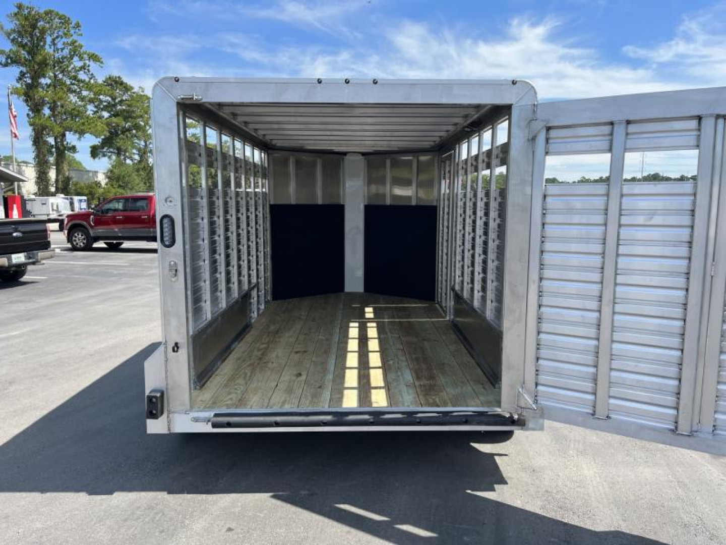 New LIV147LITE FRONTIER 7' X 14' ALUMINUM LIVESTOCK TRAILER