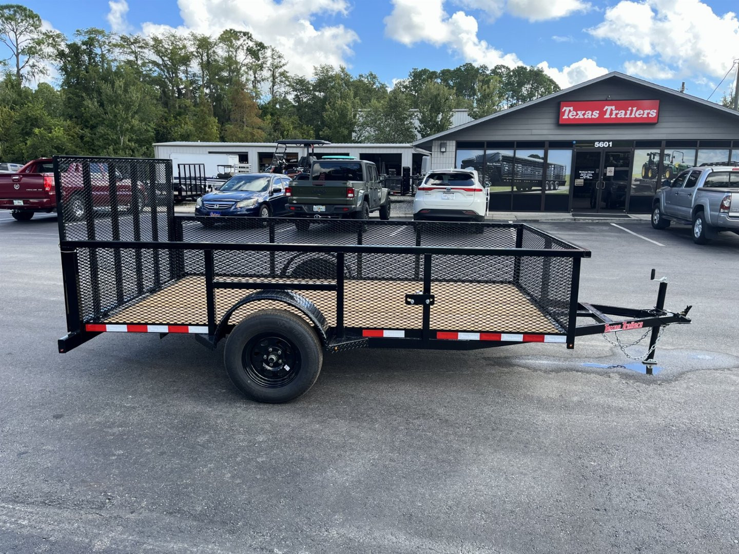 New LM61235 TEXAS TRAILERS 6'5" X 12' LAWN MAINTENANCE TRAILER