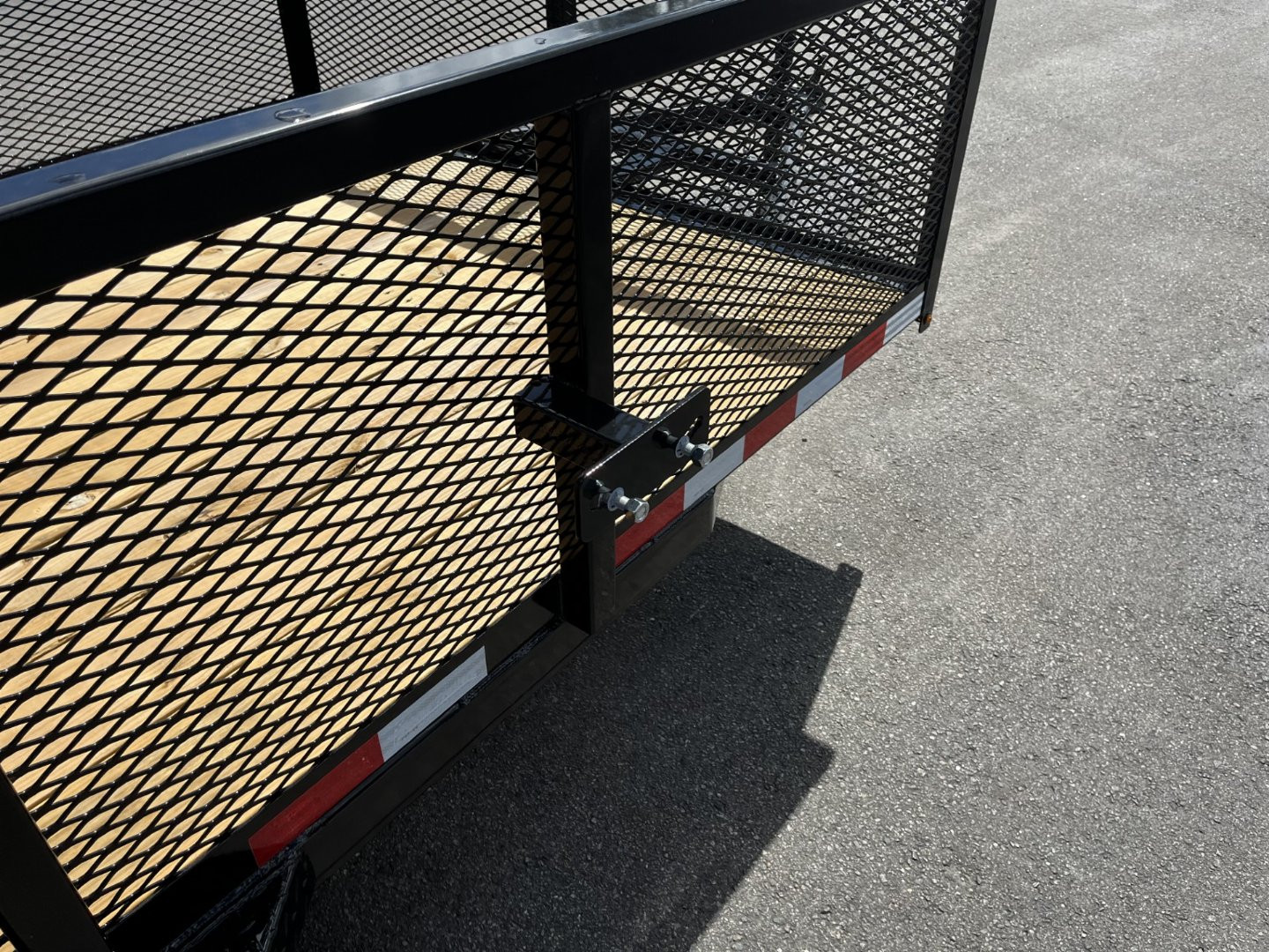 New LM61235 TEXAS TRAILERS 6'5" X 12' LAWN MAINTENANCE TRAILER