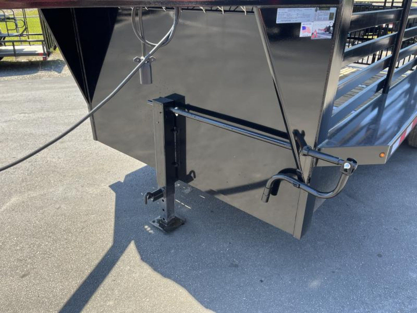 New ST1612G TEXAS TRAILERS 16' GOOSENECK STOCK TRAILER